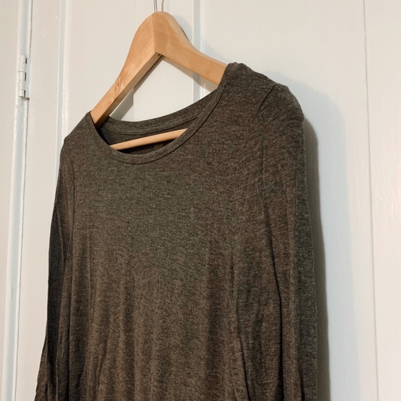 Aerie Women’s “Just Add Leggings” Long-Sleeve Tee - Picture 1 of 3